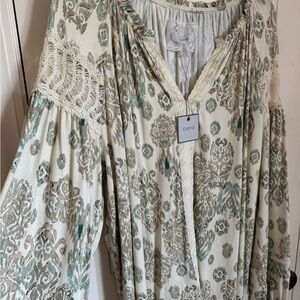 NWT Cupio Boho Crochet Tunic Top